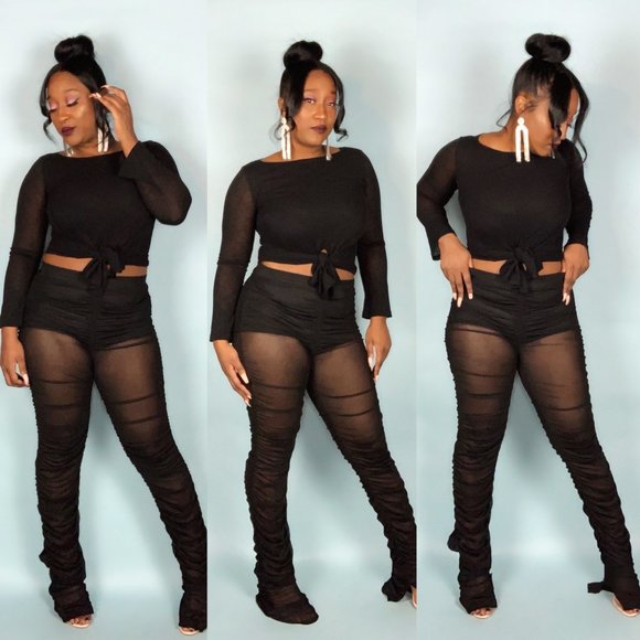 Selena - Picture 2 of 2